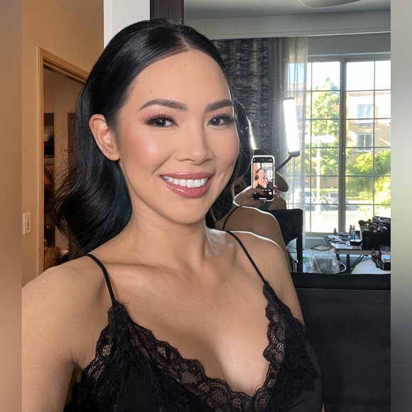 MEET YOUR POSH AMBASSADOR✨🧿 - Picture 2 of 16